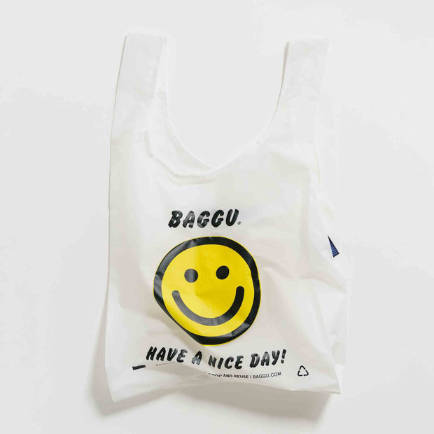 Reusable Baggu shopping bag